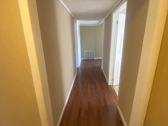 4th image of 423 Crain Hwy #201