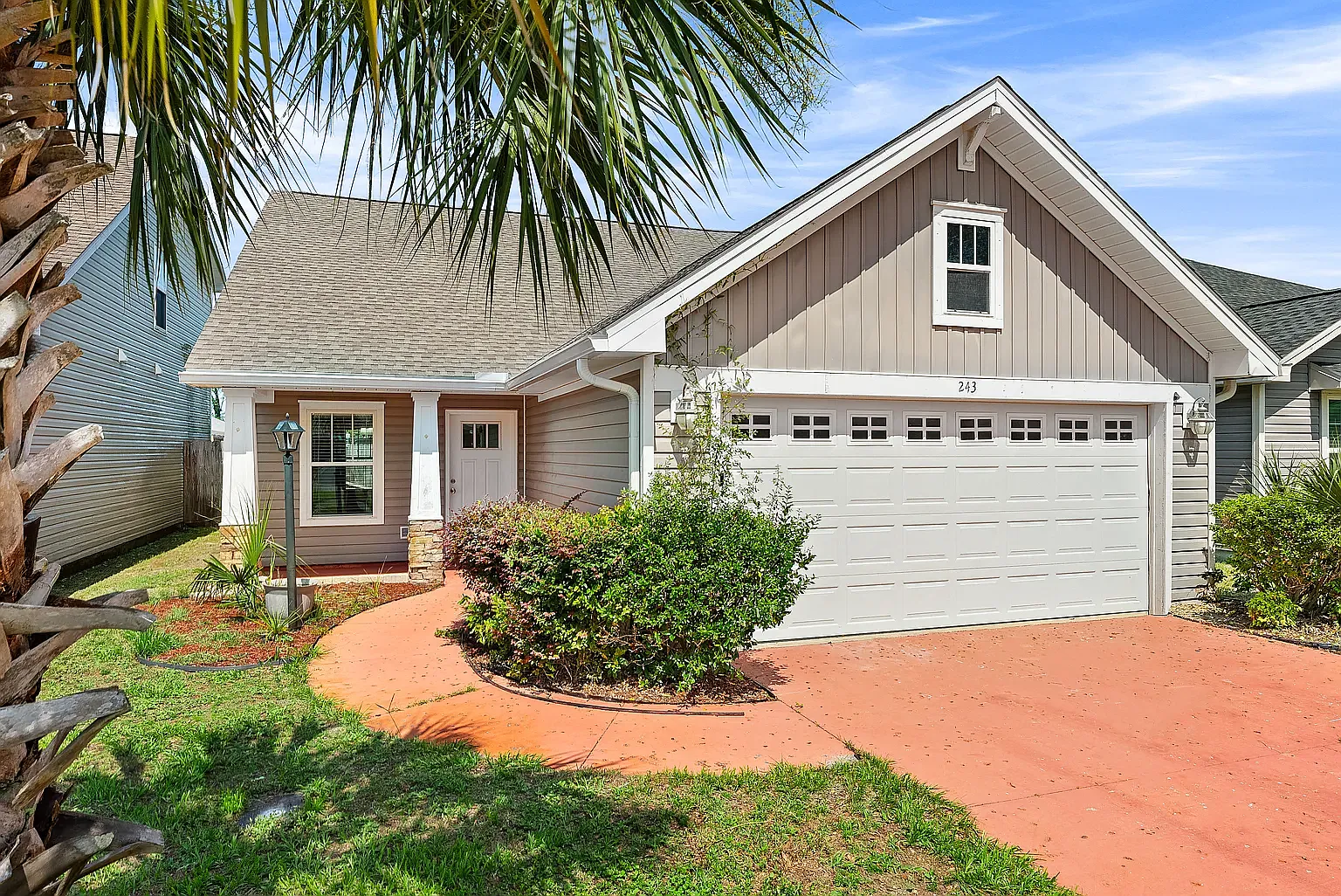4 bed, 1606 sqft, $2,499 — Photo 4