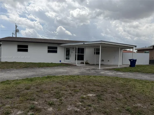 3950 NW 171st Ter, Miami Gardens, FL 33055