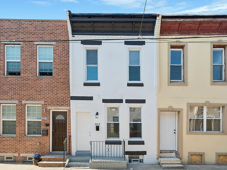 2212 Sears St — Photo 13