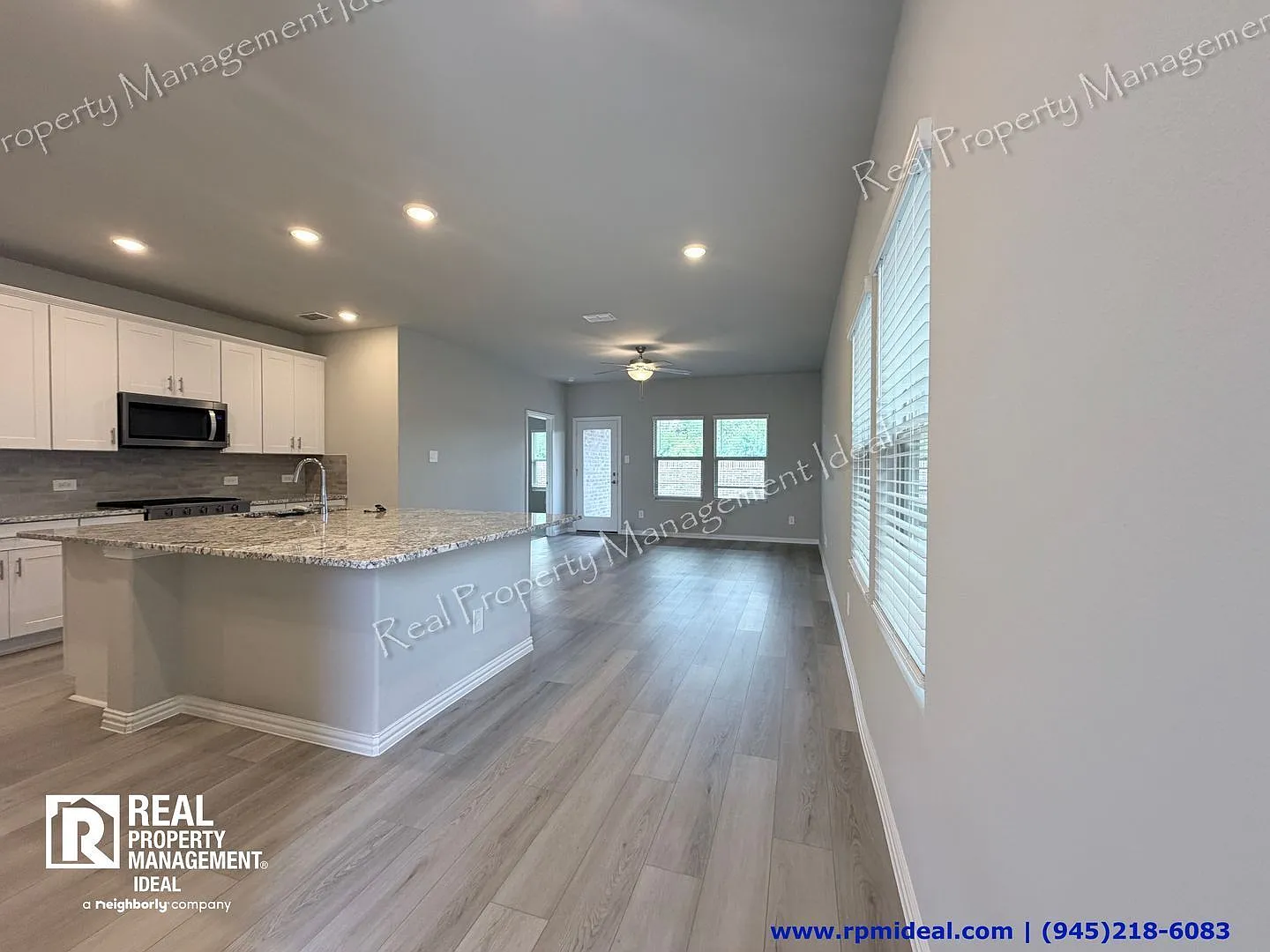3 bed, 2.0 bath, 1318 sqft, $2,145 — Photo 3