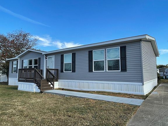 2nd image of 750 Dunlop Ln #113