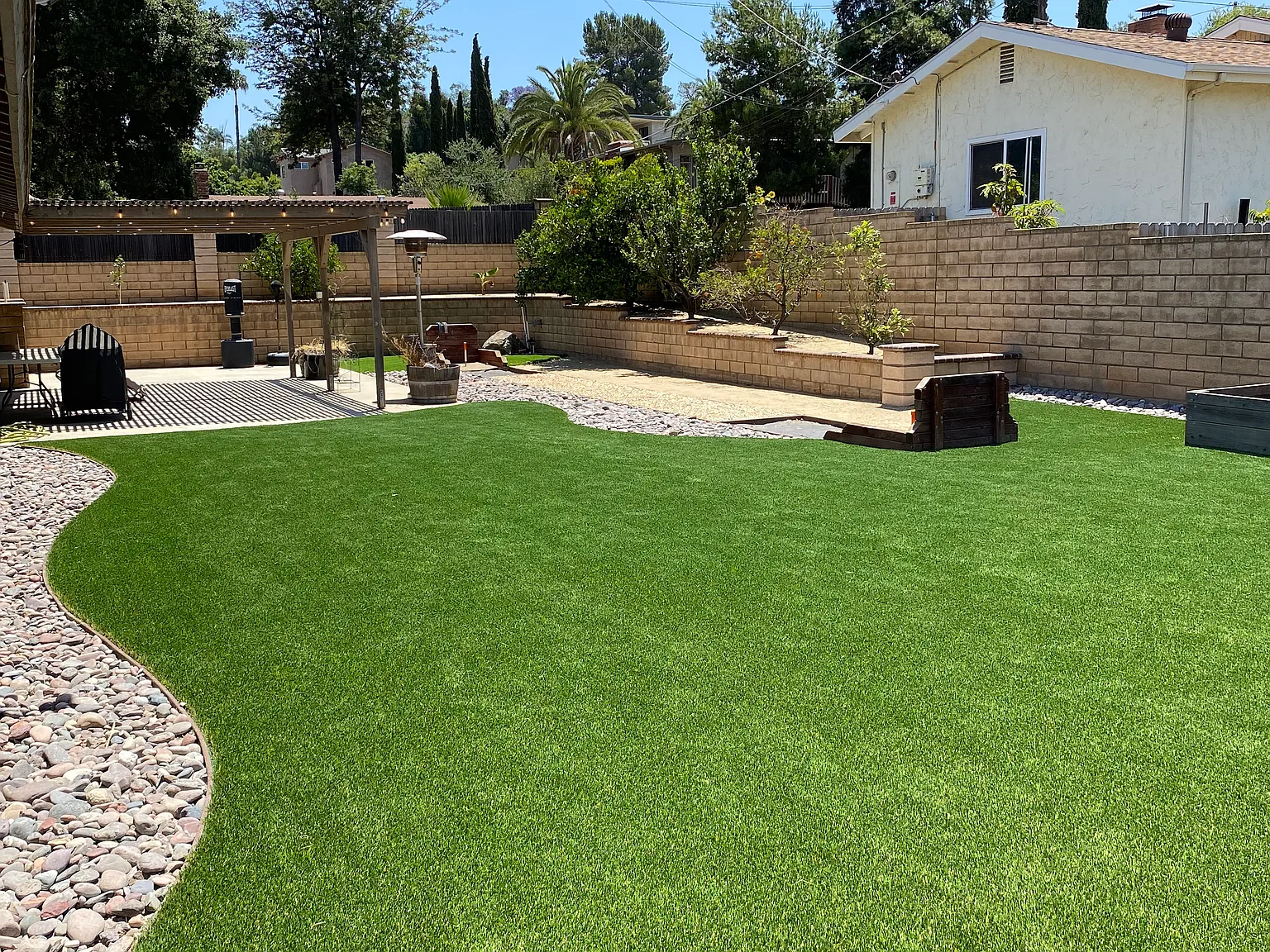 Lemon Crest Dr, Lakeside — Photo 1