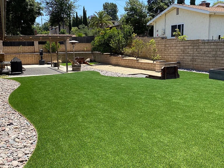 Lemon Crest Dr — Photo 1