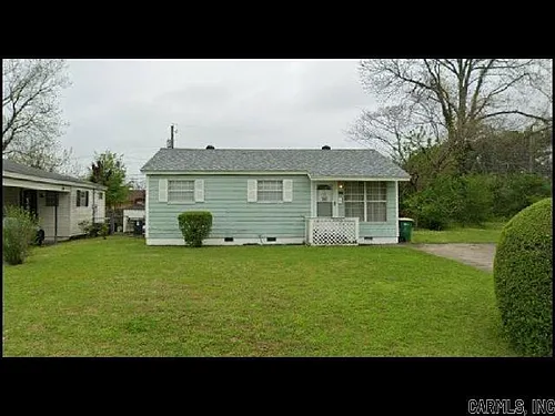 2107 Muldrow Dr Photo 1