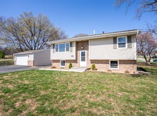 5070 Parkridge Ave, Pleasant Hill, IA 50327