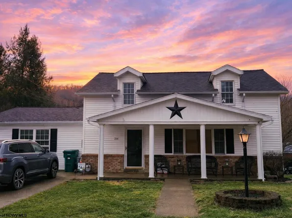 216 Zachs Run Rd, Mount Clare, WV 26408