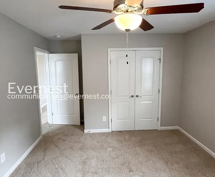 1212 Ewing Way — Photo 32