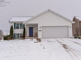 2201 Sonke Ln NW, Stewartville, MN 55976