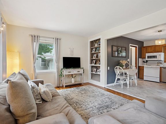 5th image of 1416 College St