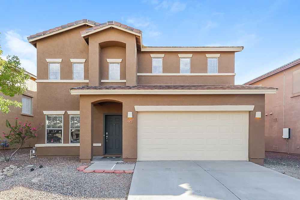 4 bed, 3.0 bath, 3190 sqft, $3,190 — Photo 1