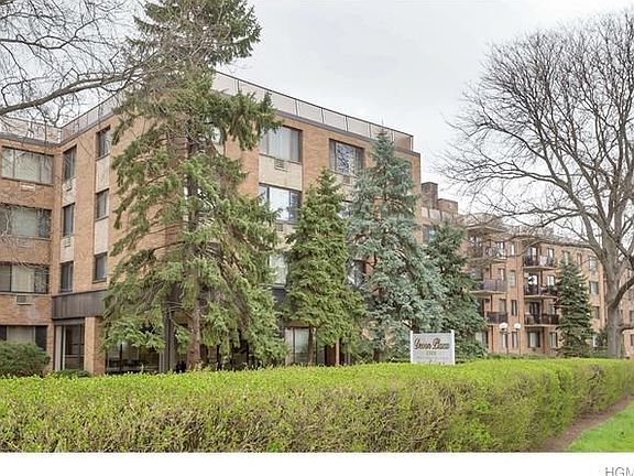 2nd image of 1101 Midland Ave APT 205