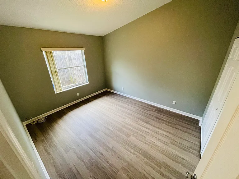 1654 Hawthorne Pl — Photo 17