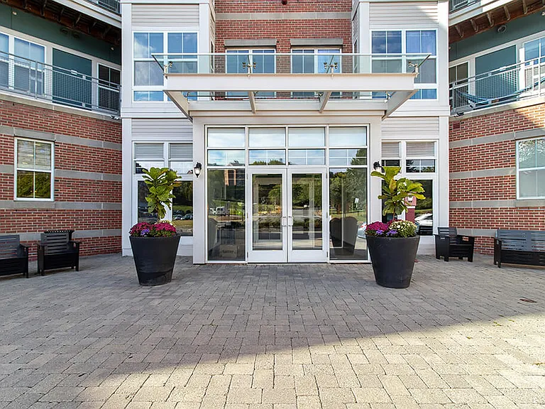 Axis Admiral's Hill Apartments — Photo 25