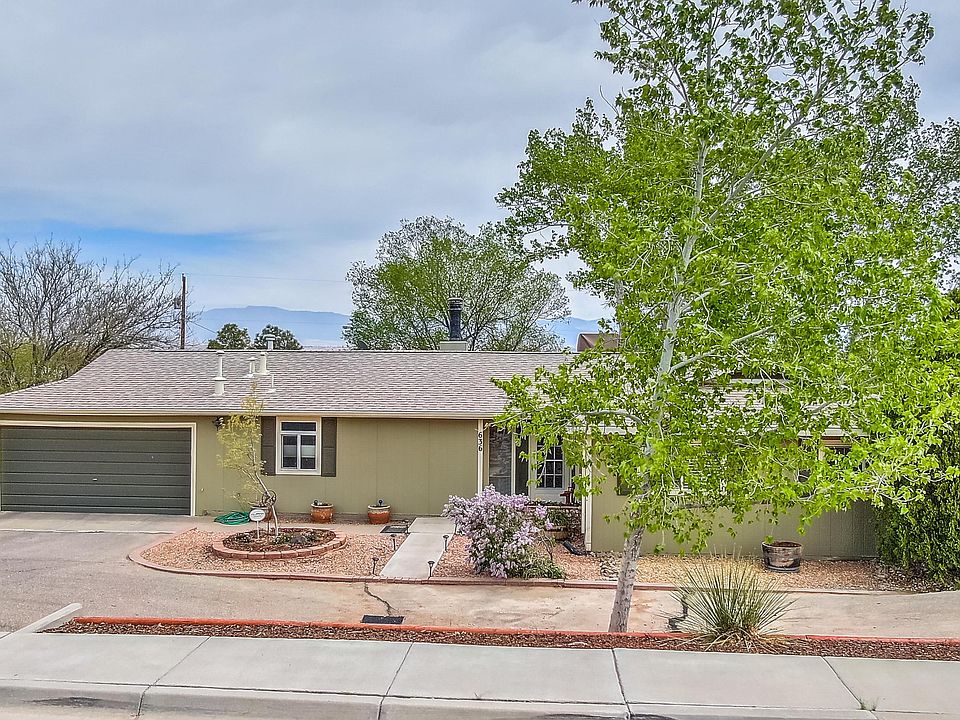 1st image of 636 Socorro Dr SW