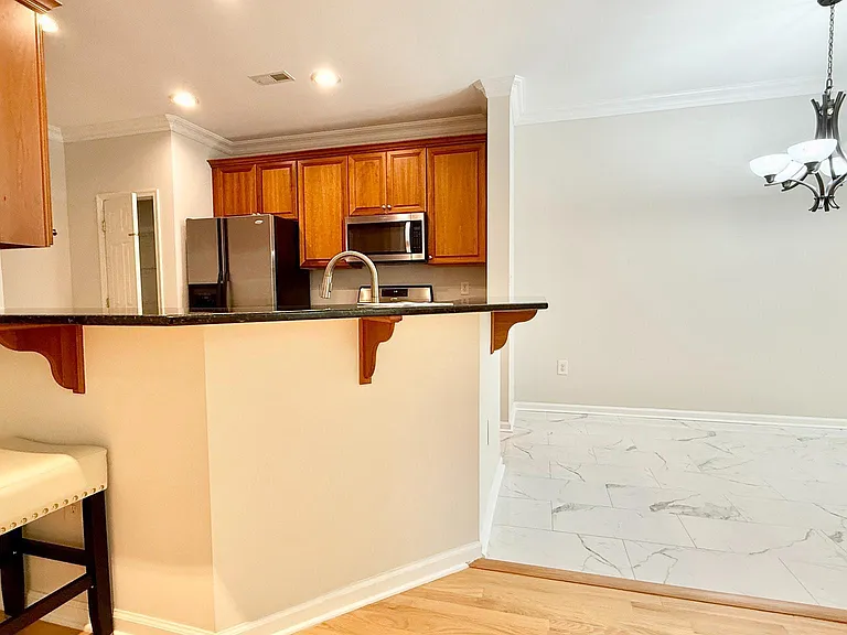 40 Truman Ave — Photo 10