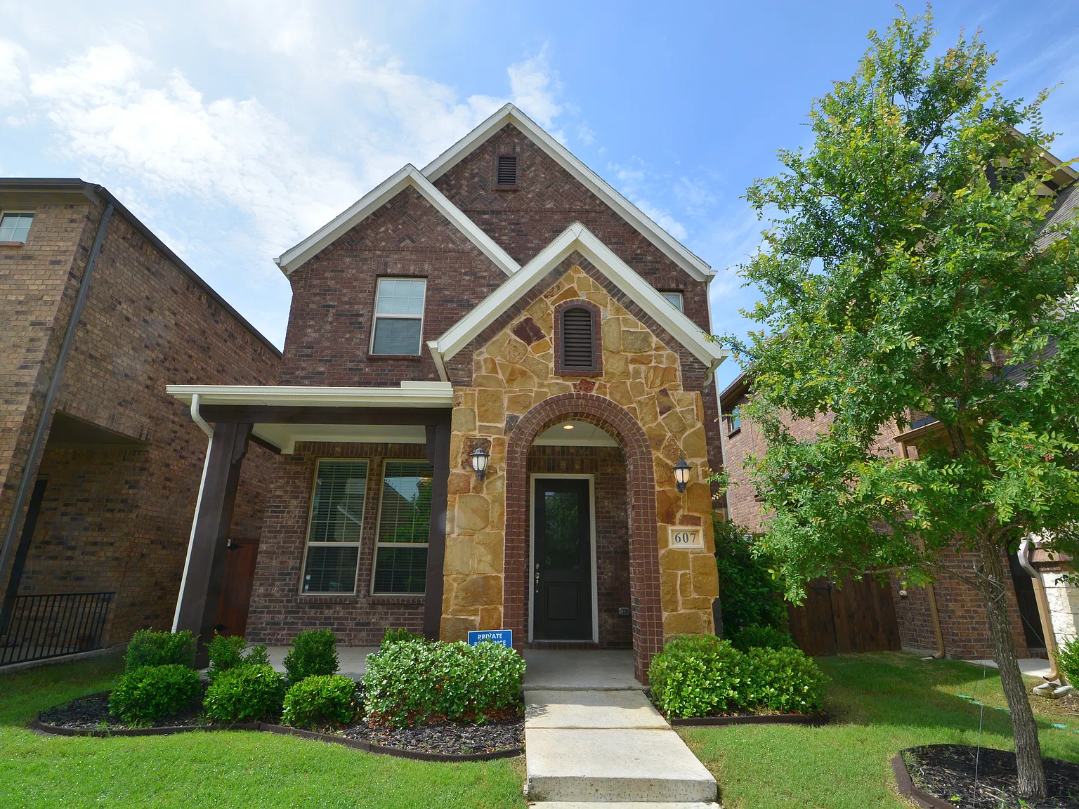 3 bed, 2.5 bath, 1913 sqft, $2,680 — Photo 1