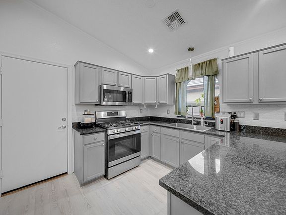 5th image of 12403 W ORANGE Drive