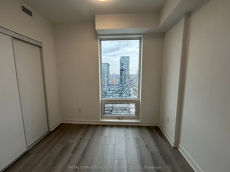 1185 Dupont St #1811 — Photo 19