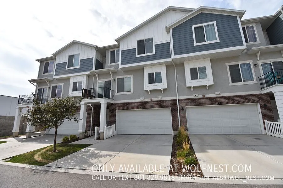 3 bed, 2.5 bath, 1512 sqft, $2,195 — Photo 1
