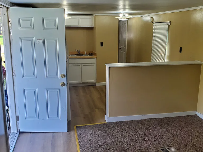 107 Chandler Ave #MANUFACTUR — Photo 32