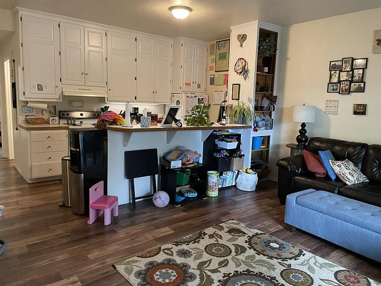 1008 Granite Ct — Photo 7