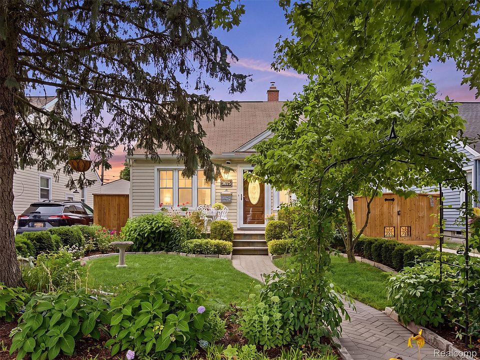 1st image of 3675 Bacon Ave