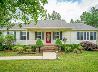829 Apache Trl, McMinnville, TN 37110