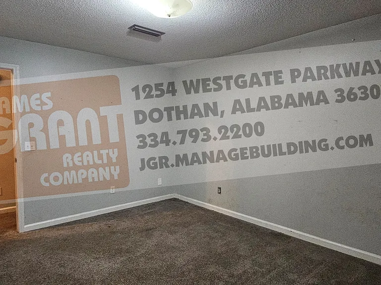 211 Plantation Rd — Photo 50