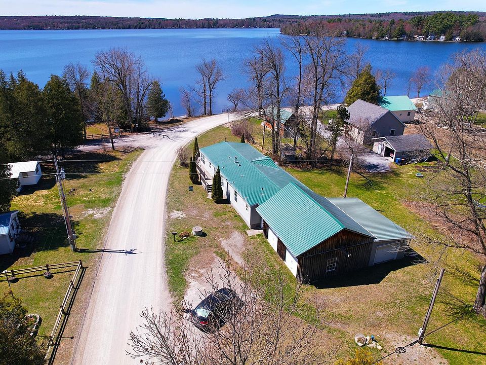 1st image of 427 Dewing Road