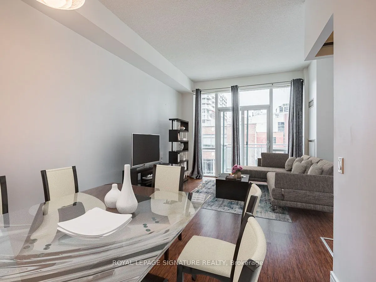 2 bed, $3,200 — Photo 2