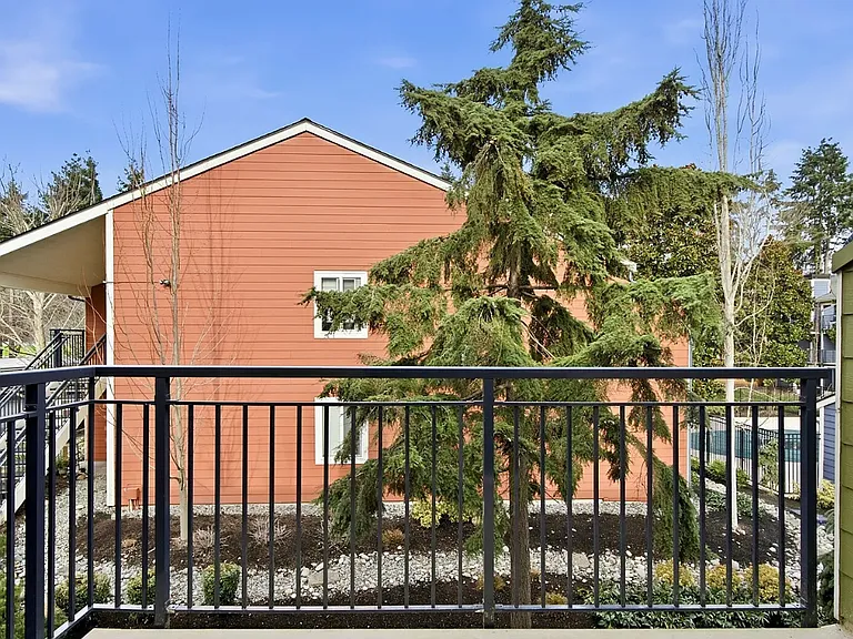 12607 SE 41st Pl #H208 — Photo 15
