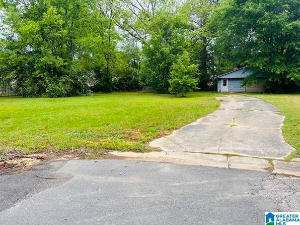 764 Belmont Cir #11, Bessemer, AL 35023