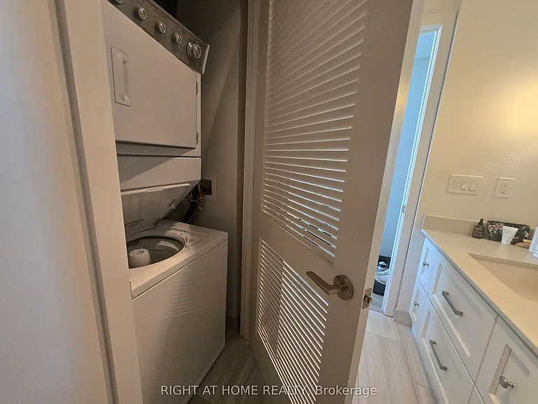 301 Sea Ray Ave #C406 — Photo 11