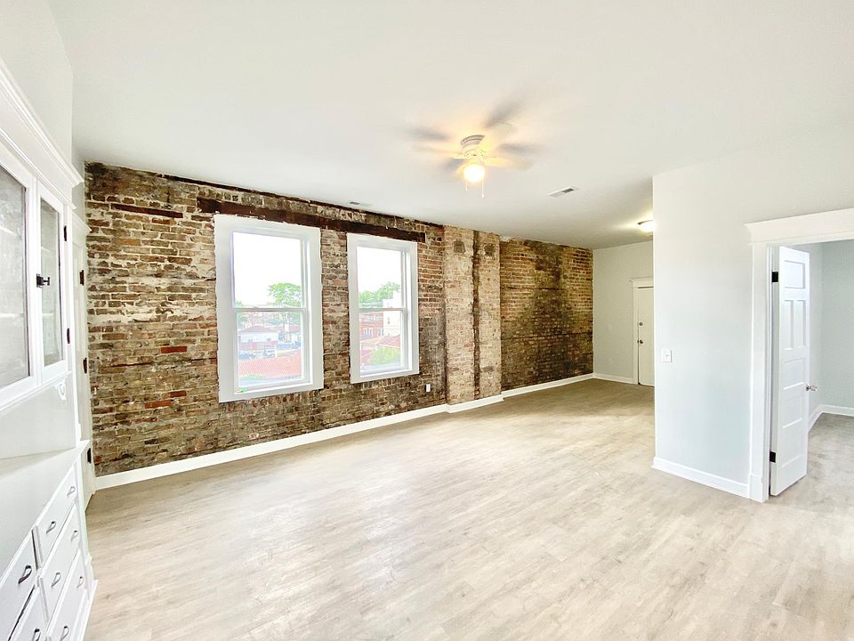 1st image of 2238 S Homan Ave #2R