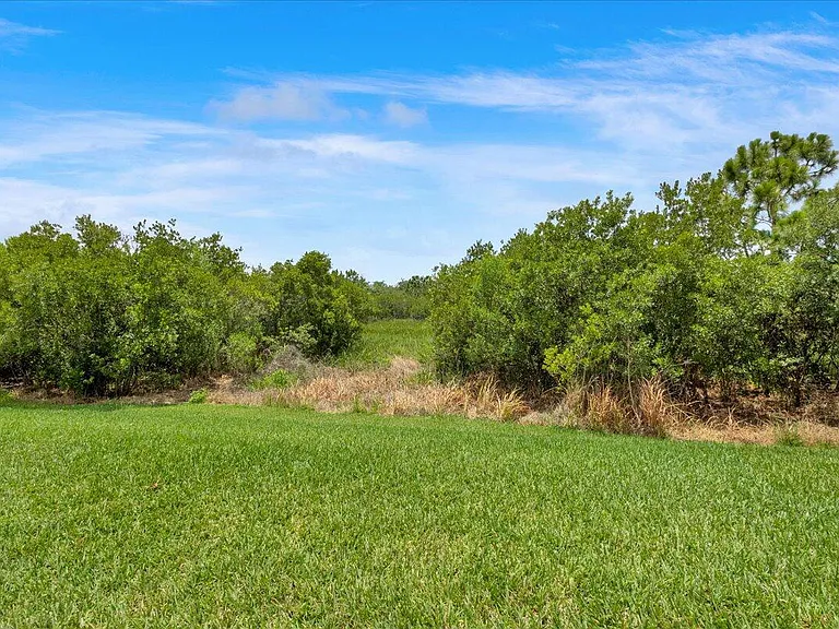 10882 SW Dardanelle Dr — Photo 53