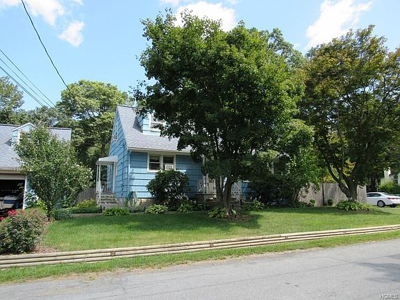 2nd image of 24 Lake Dr #B