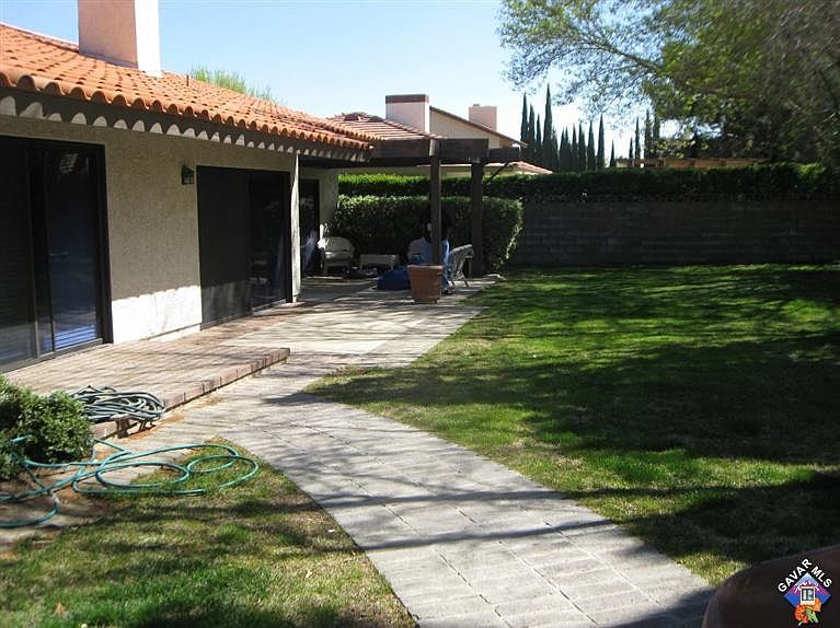 2nd image of 3858 Vista Linda Dr