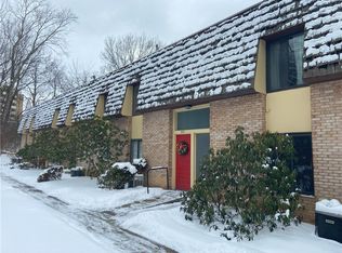 450 Abbeyville Rd APT F, Pittsburgh, PA 15228