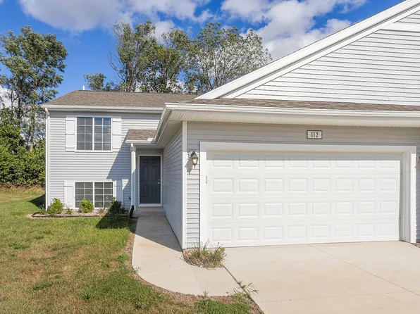 5447 E Karen Ct, Stevensville, MI 49127