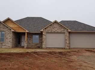 1131 S Czech Hall Rd, Tuttle, OK 73089