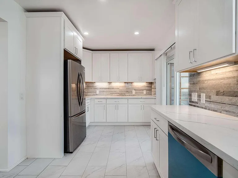 1305 Walnut St #1305 — Photo 14