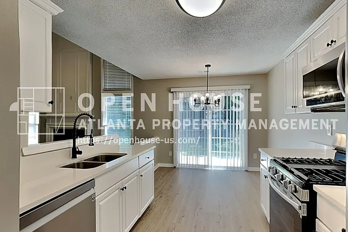 3705 Patterstone Dr — Photo 8