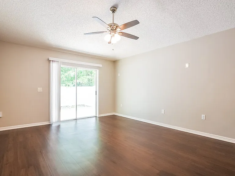 13825 Econ Woods Ln — Photo 4