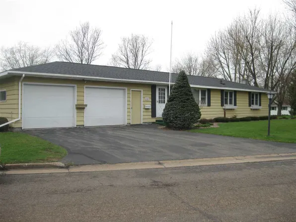 633 E 7th St, Owen, WI 54460