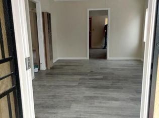 8989 Victoria Ave, South Gate, CA 90280