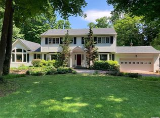 284 Ocean Ave, Northport, NY 11768