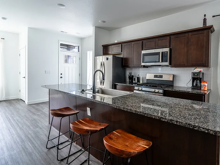 Sable View Townhomes — Photo 7