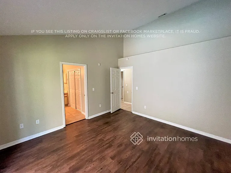 7126 Yardley Way — Photo 11