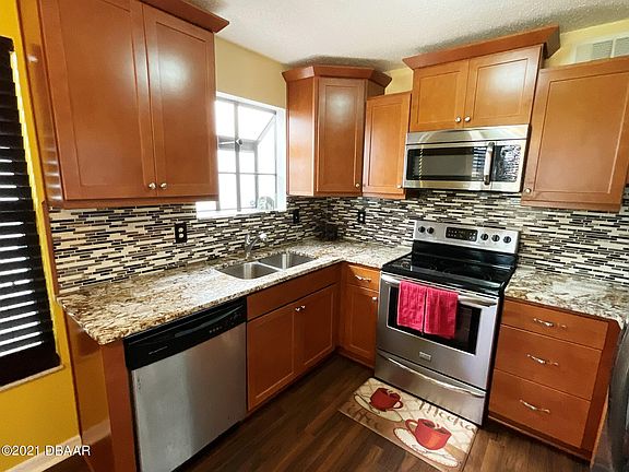 5th image of 1110 Monticello Ln APT 2